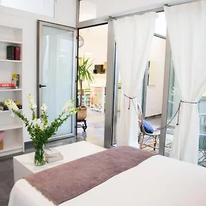 Beautiful Silent Private Parking Sevilla